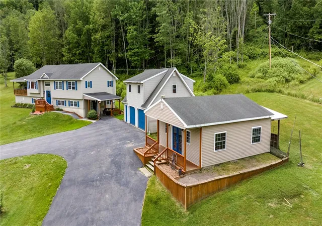3rd image of 179 Cornell Dr, Bainbridge, NY 13733 | MLS# R1692733