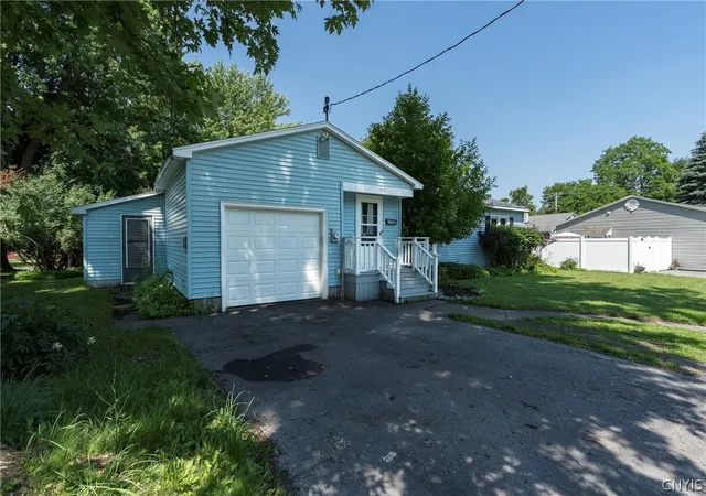 Homes for sale in Watertown City, NY | 1310 Sherman St, Watertown City, NY 13601 | MLS# S1694418