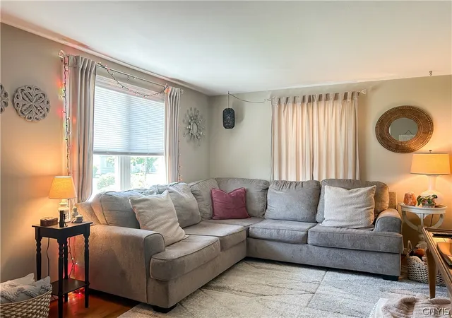 5th image of 627 Delmar Pl, Syracuse, NY 13208 | MLS# S1694582