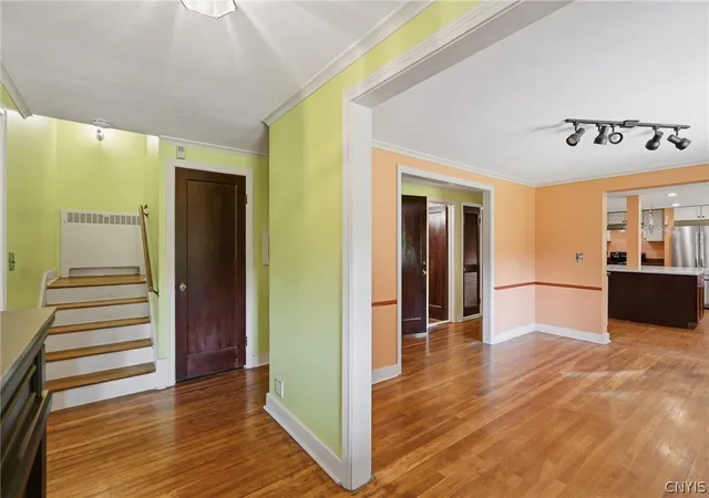 3rd image of 505 N Orchard Rd, Syracuse, NY 13209 | MLS# S1694607