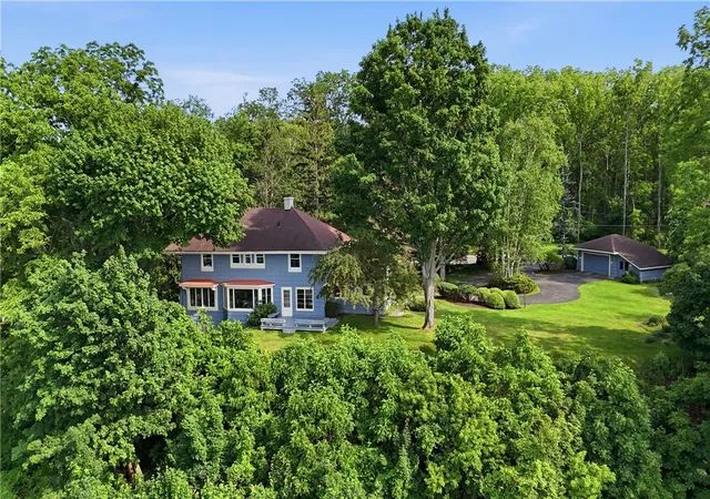 Homes for sale in Webster, NY | 930 Lake Rd, Webster, NY 14580 | MLS# R1694825