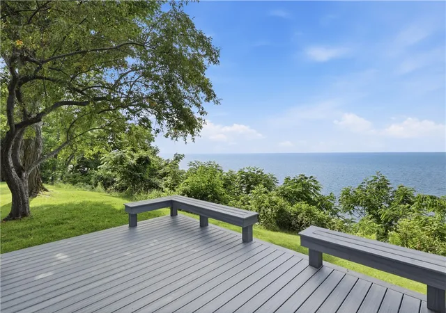 Homes for sale in Webster, NY | 930 Lake Rd, Webster, NY 14580 | MLS# R1694825