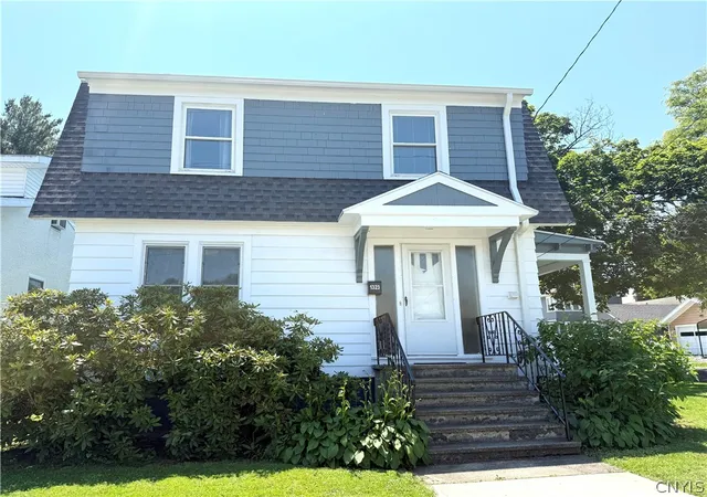 2nd image of 1323 Butternut St, Utica, NY 13502 | MLS# S1694853