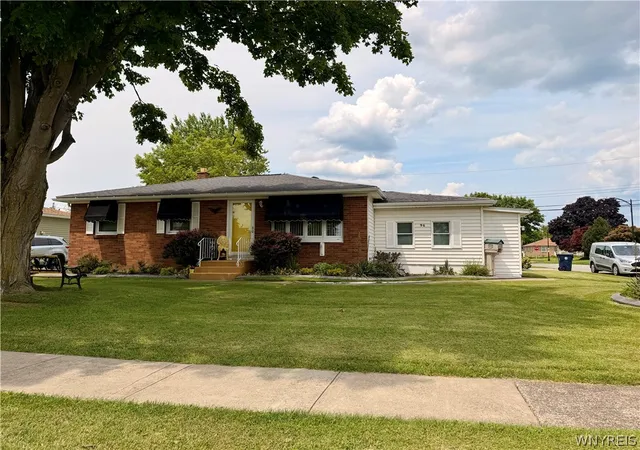 Homes for sale in Lackawanna, NY | 96 Della Dr, Lackawanna, NY 14218 | MLS# B1694728