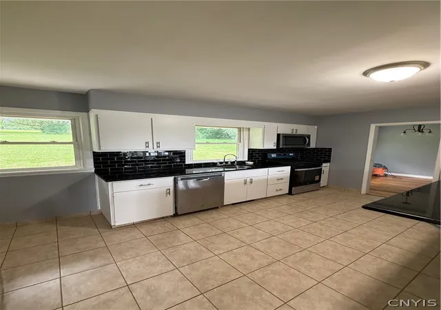 Photo 5 of Sale Pending at 5971 S Street Rd, Auburn, NY 13021 | MLS# S1694873 | Listing updated on 2026-08-04