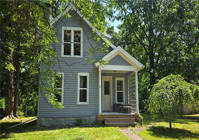 2nd image of 25 Spring St, Livonia, NY 14487 | MLS# R1694790