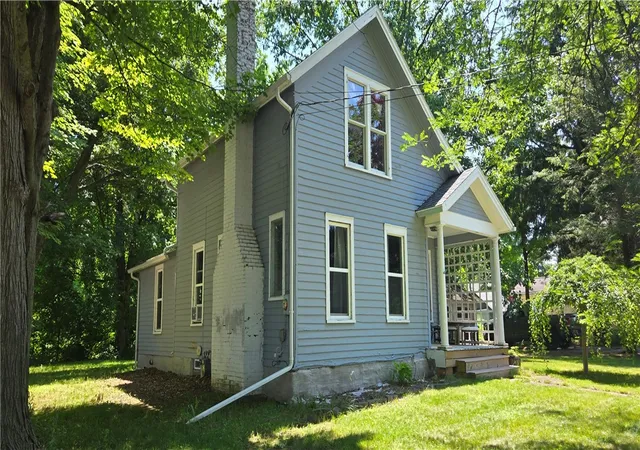 3rd image of 25 Spring St, Livonia, NY 14487 | MLS# R1694790