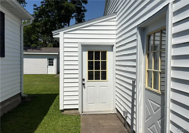 26th image of 1254 Kossuth Ave, Utica, NY 13501 | MLS# S1694756