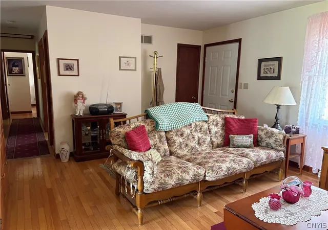 Homes for sale in Utica, NY | 1254 Kossuth Ave, Utica, NY 13501 | MLS# S1694756