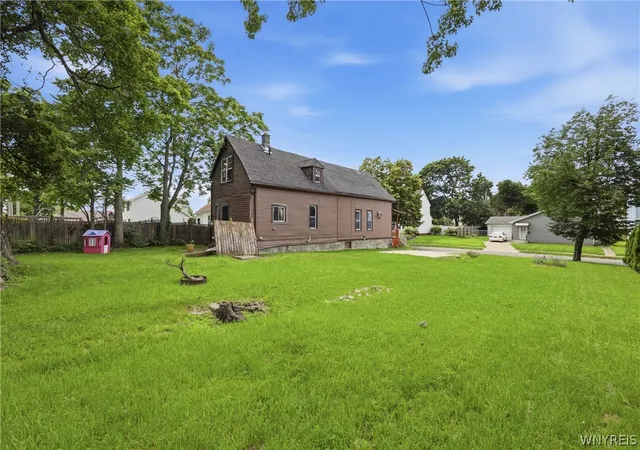 Photo 40 of Single family home for sale at 137 Waverly St, Buffalo, NY 14208 | MLS# B1694702 | Listing updated on 2026-08-01