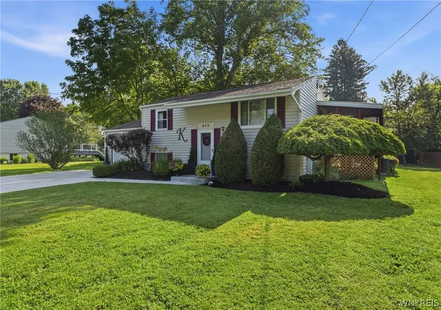 Homes for sale in Alden, NY | 959 Bonnie Lake Dr, Alden, NY 14004 | MLS# B1694814