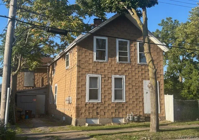 2nd image of 14 Box Ave, Buffalo, NY 14211 | MLS# B1694911