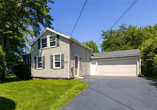 1st image of 390 Wilder Rd, Parma, NY 14468 | MLS# R1690892