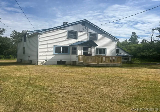 Homes for sale in Hamburg, NY | 6815 Southwestern Blvd, Hamburg, NY 14085 | MLS# B1694874