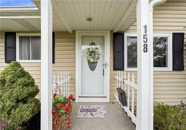 3rd image of 158 Pryor Ave, Tonawanda, NY 14150 | MLS# B1694912