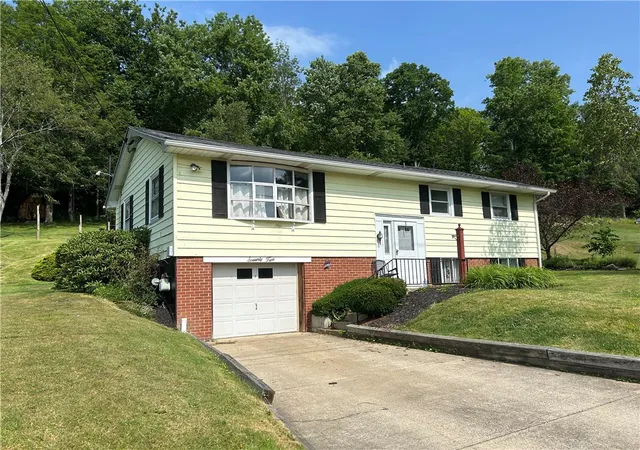 Photo 3 of Single family home for sale at 72 Rodgar Ln, Bradford, PA 16701 | MLS# R1694683 | Listing updated on 2026-07-13