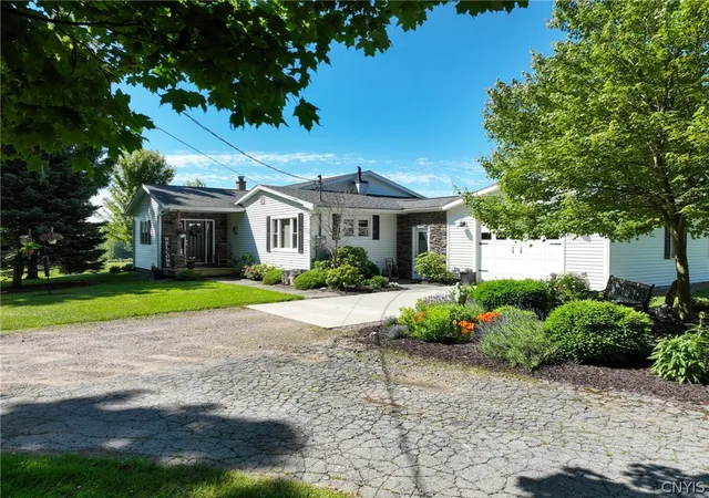 Photo 2 of Single family home for sale at 1888 Mulholland Rd, Cleveland, NY 13042 | MLS# S1694666 | Listing updated on 2026-07-21