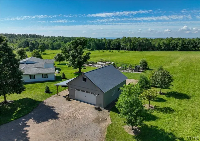 Photo 3 of Single family home for sale at 1888 Mulholland Rd, Cleveland, NY 13042 | MLS# S1694666 | Listing updated on 2026-07-21