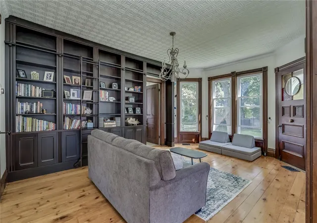Photo 5 of Single family home for sale at 208 S Broad St, Sackets Harbor, NY 13685 | MLS# R1694964 | Listing updated on 2026-07-27