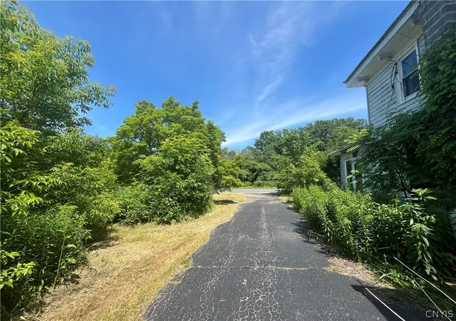 Homes for sale in Hannibal, NY | 1395 County Route 7, Hannibal, NY 13126 | MLS# S1694947