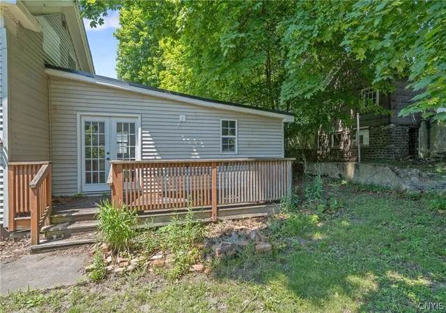 Homes for sale in Oswego, NY | 213 E 2nd St, Oswego, NY 13126 | MLS# S1694974