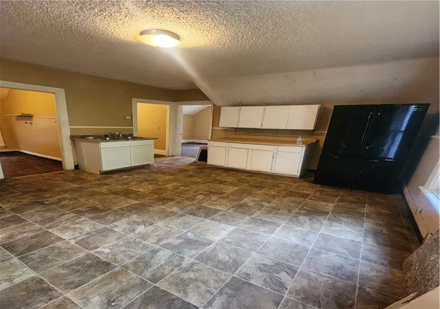 Photo 23 of Sale Pending at 2 Hollister St, Rochester, NY 14605 | MLS# R1694098 | Listing updated on 2026-08-03