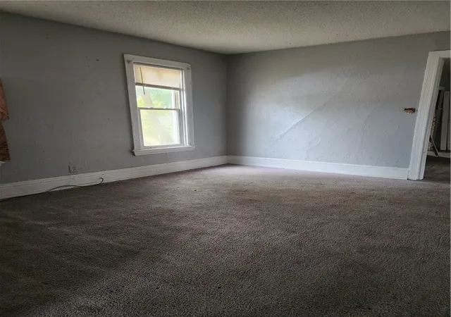 Photo 4 of Sale Pending at 2 Hollister St, Rochester, NY 14605 | MLS# R1694098 | Listing updated on 2026-08-03