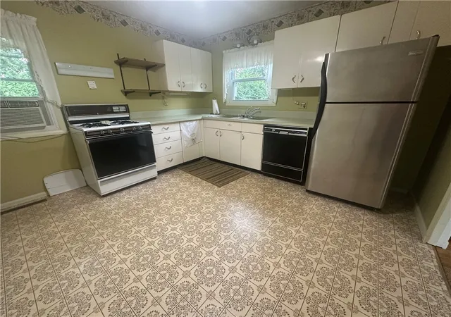 Homes for sale in Henrietta, NY | 69 Faircrest Rd, Henrietta, NY 14623 | MLS# R1687846