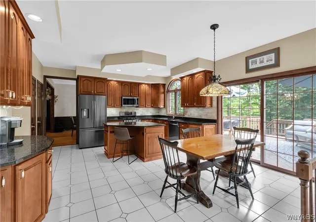 4th image of 914 Underhill Rd, East Aurora, NY 14052 | MLS# B1694659