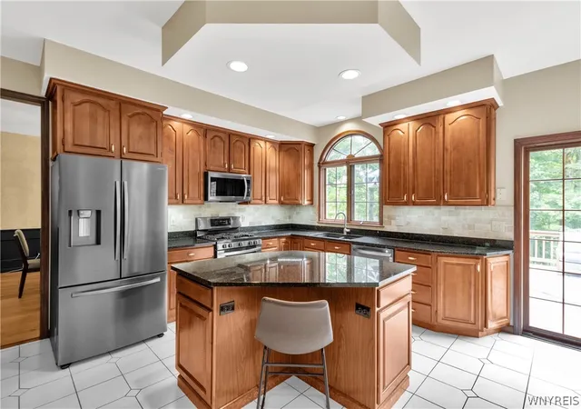 5th image of 914 Underhill Rd, East Aurora, NY 14052 | MLS# B1694659