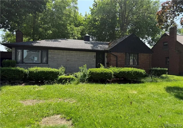 Photo 1 of Sale Pending at 4715 Lewiston Rd, Niagara Falls, NY 14305 | MLS# B1694594 | Listing updated on 2026-07-18