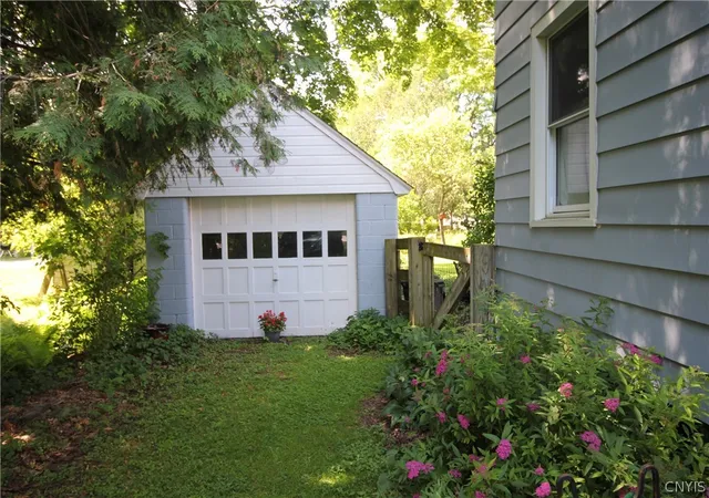 4th image of 44 Lebanon St, Hamilton, NY 13346 | MLS# S1691612