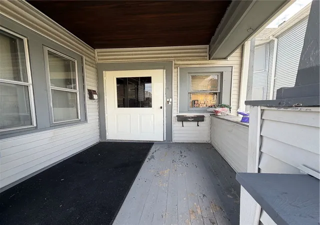 Photo 2 of Sale Pending at 273 Laurel St, Buffalo, NY 14208 | MLS# R1693296 | Listing updated on 2026-07-21