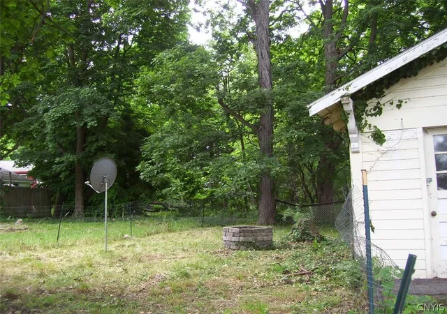 5th image of 110 Edgewood Ave, Syracuse, NY 13207 | MLS# S1695061