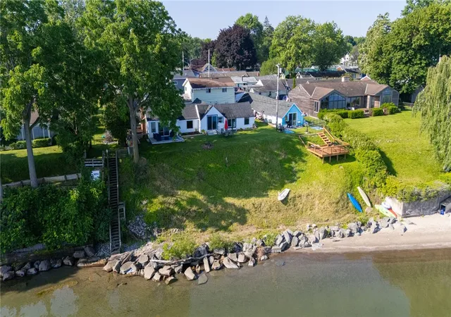 5th image of 489 Lake Front, Irondequoit, NY 14617 | MLS# R1694466