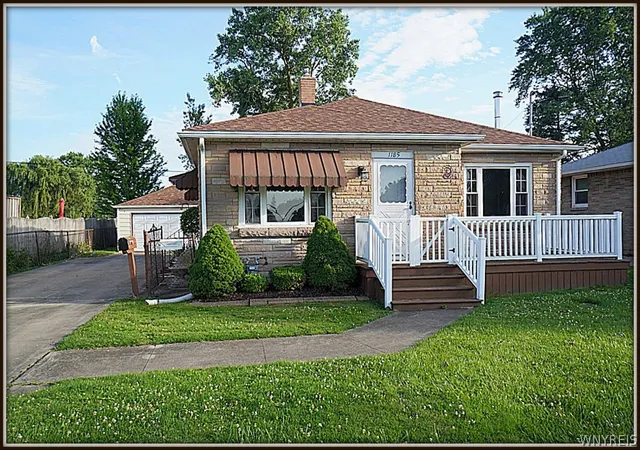 Homes for sale in Cheektowaga, NY | 1185 Cleveland Dr, Cheektowaga, NY 14225 | MLS# B1695094