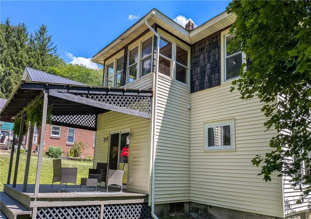 Homes for sale in Warsaw, NY | 25 Gordon, Warsaw, NY 14569 | MLS# R1695096