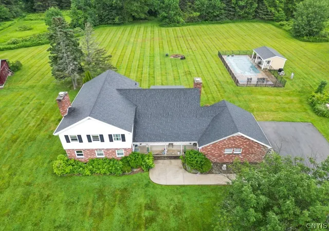 Homes for sale in German Flatts, NY | 194 Ferncliff Rd, German Flatts, NY 13407 | MLS# S1695109