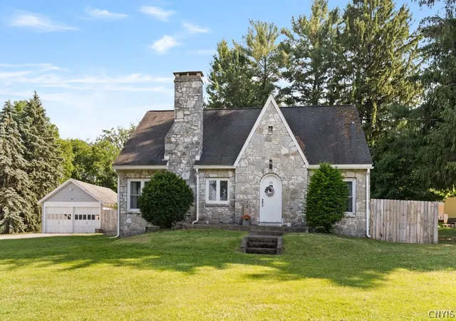Photo 4 of Sale Pending at 73 West St, Whitesboro, NY 13492 | MLS# S1694514 | Listing updated on 2026-07-22