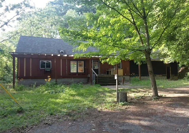 1st image of 1 John St, Fulton, NY 13069 | MLS# S1695108