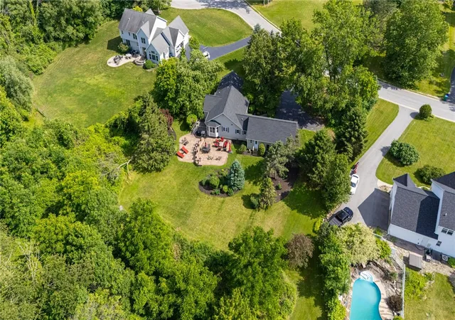 45th image of 17 Trout Creek Run, Honeoye Falls, NY 14472 | MLS# R1694401