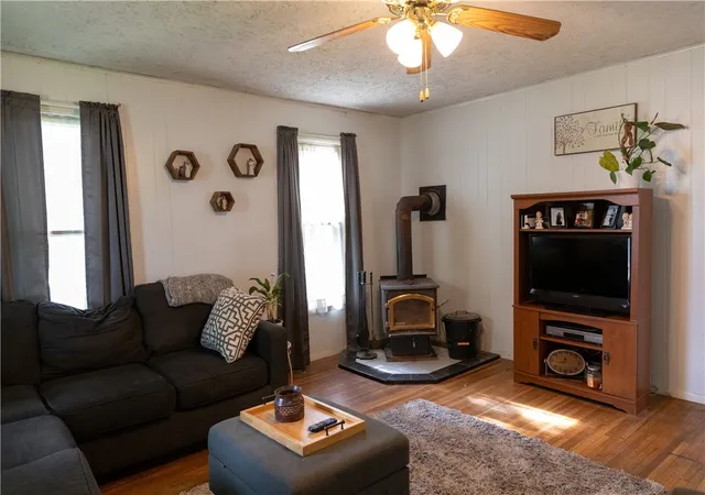3rd image of 80 West Ave, Parma, NY 14468 | MLS# R1694393