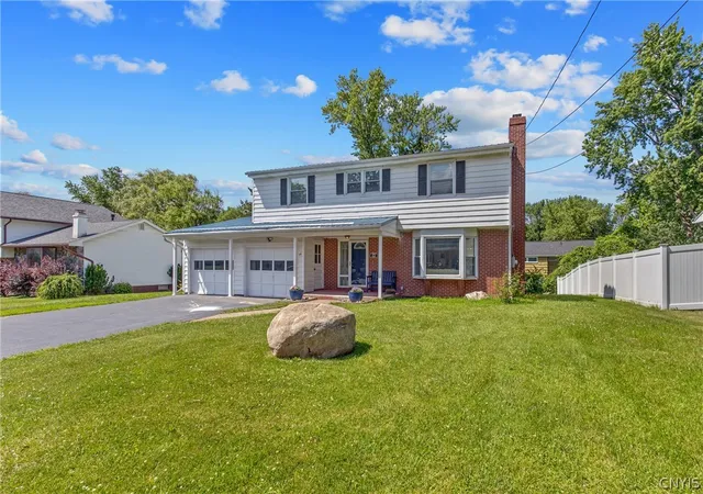 Homes for sale in Clay, NY | 27 Mcintosh St, Clay, NY 13090 | MLS# S1688371
