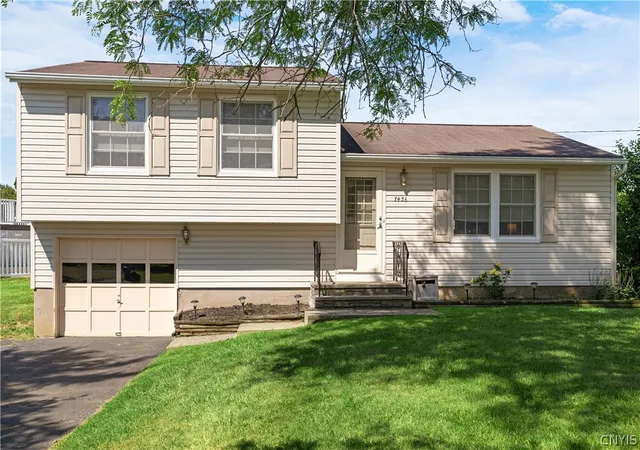 1st image of 7436 Muench Rd, Liverpool, NY 13088 | MLS# S1694516