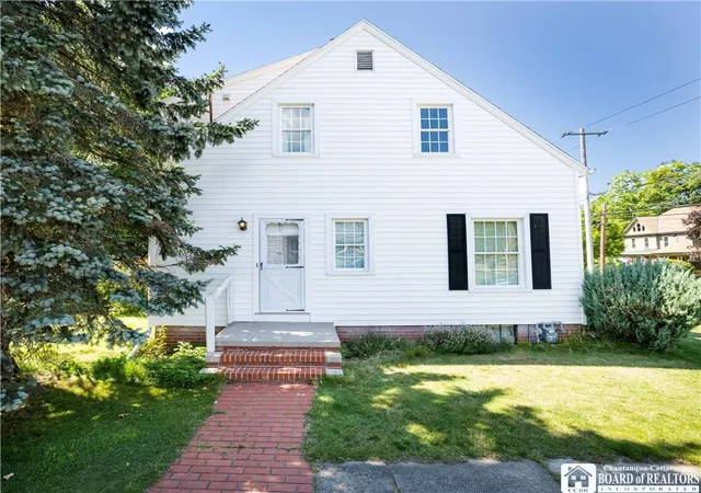 Photo 2 of Sale Pending at 17 Lodi St, Forestville, NY 14062 | MLS# R1694751 | Listing updated on 2026-07-20