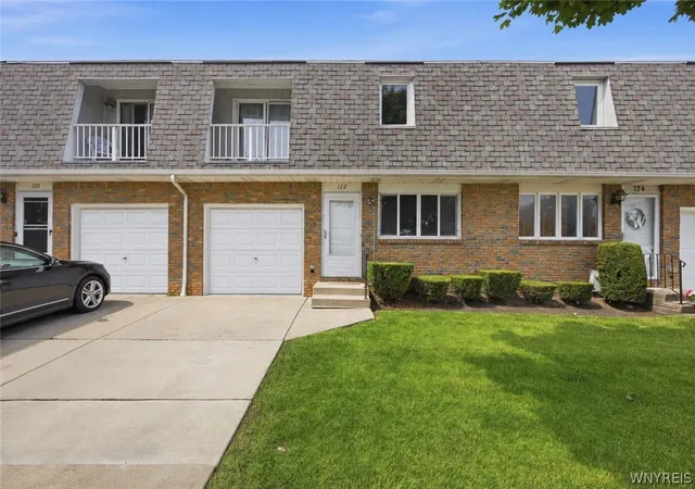 Photo 1 of Sale Pending at 122 Rebecca Park, Buffalo, NY 14207 | MLS# B1695149 | Listing updated on 2026-07-13