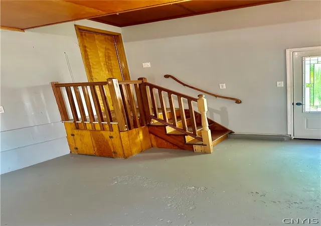 Photo 4 of Sale Pending at 1210 Albany St, Utica, NY 13501 | MLS# S1695147 | Listing updated on 2026-07-13