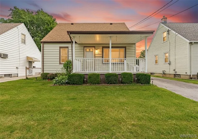 1st image of 639 73rd St, Niagara Falls, NY 14304 | MLS# B1694949