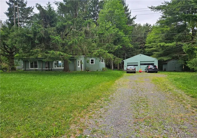 Homes for sale in Lansing, NY | 492 Lansingville Rd, Lansing, NY 14882 | MLS# B1694503