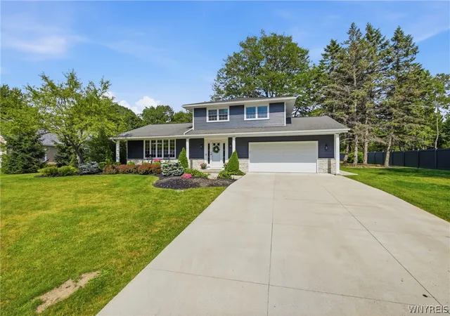 3rd image of 11 Rolling Hills Dr, Orchard Park, NY 14127 | MLS# B1695010